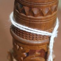 C1900's Treen Cotton & Needle Case