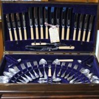 C1930's / 40's Viner's Bone Handled & Silver Plated Cutlery Set
